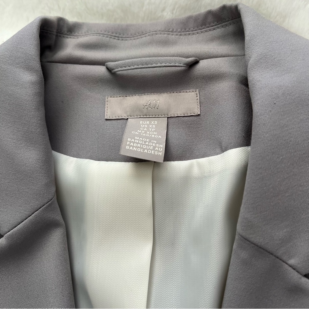 Gray blazer - Picture 2 of 2
